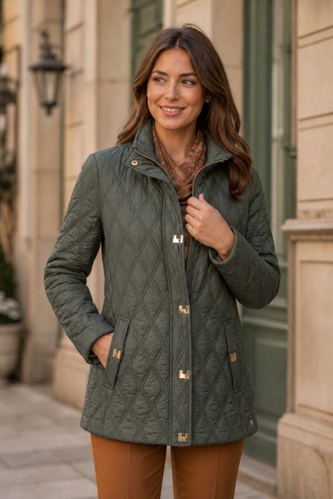 Lightweight quilted parka with snap fastenings