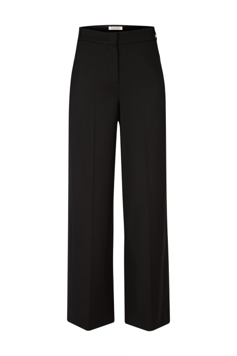 Wide-leg pants