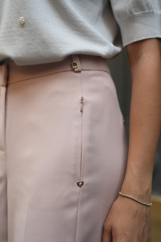 Wide-leg pants