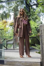 Abrigo anorak de lana con capucha