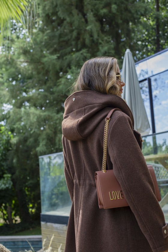 Abrigo anorak de lana con capucha